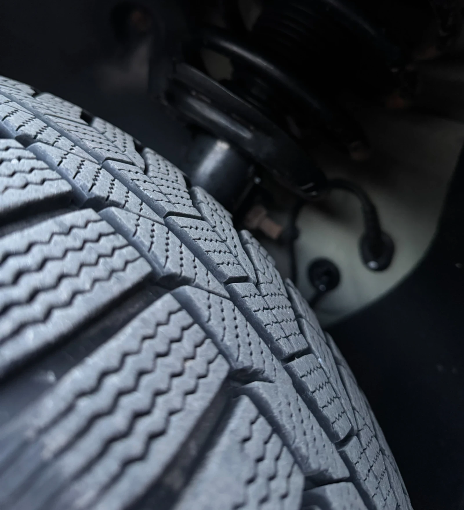 VW Touran CrossTouran-1.9TDI, 6+ 1, РЕАЛНИ КМ!, снимка 9 - Автомобили и джипове - 53982950