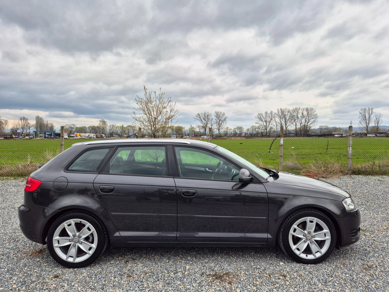 Audi A3 2.0TDI, снимка 3 - Автомобили и джипове - 54145479