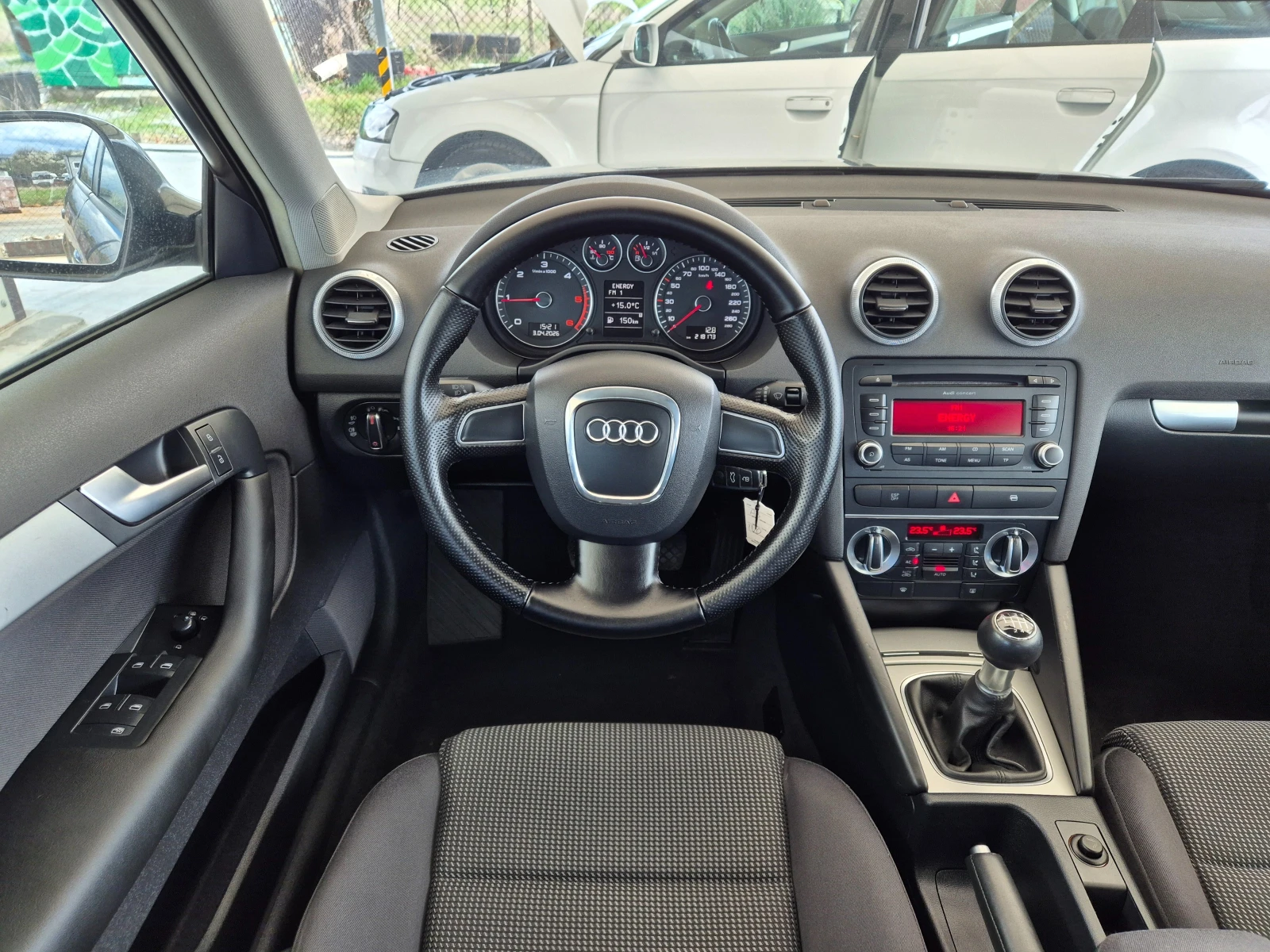Audi A3 2.0TDI, снимка 13 - Автомобили и джипове - 54145479