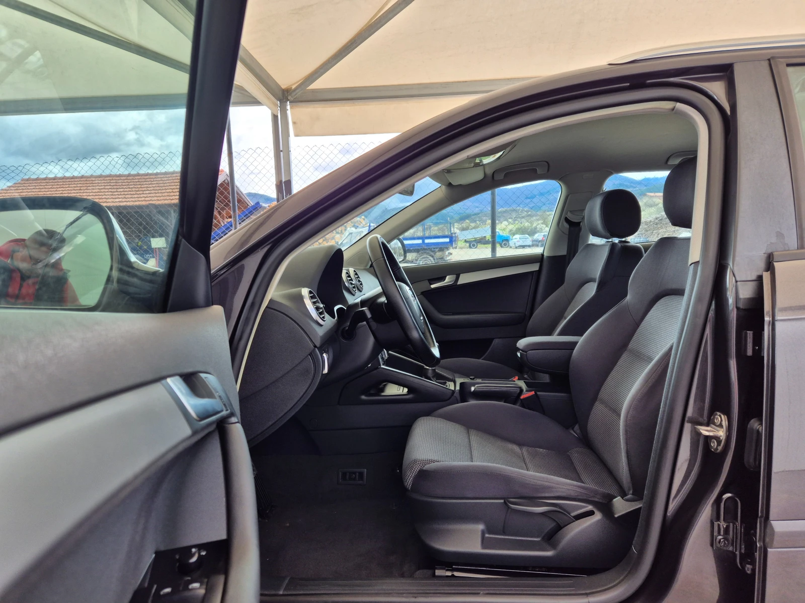 Audi A3 2.0TDI, снимка 9 - Автомобили и джипове - 54145479