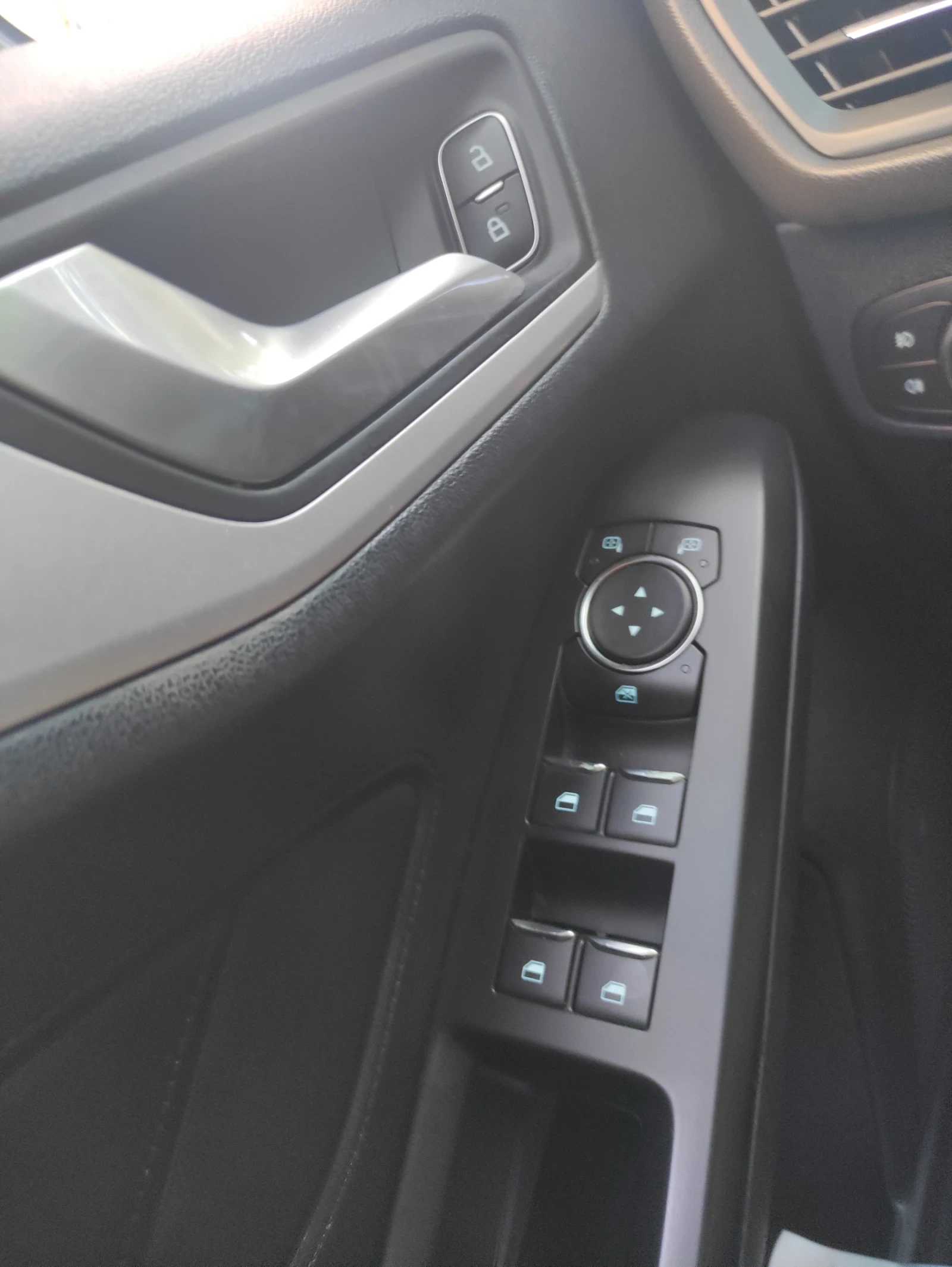 Ford Focus От Мото Пфое България , снимка 14 - Автомобили и джипове - 54784081