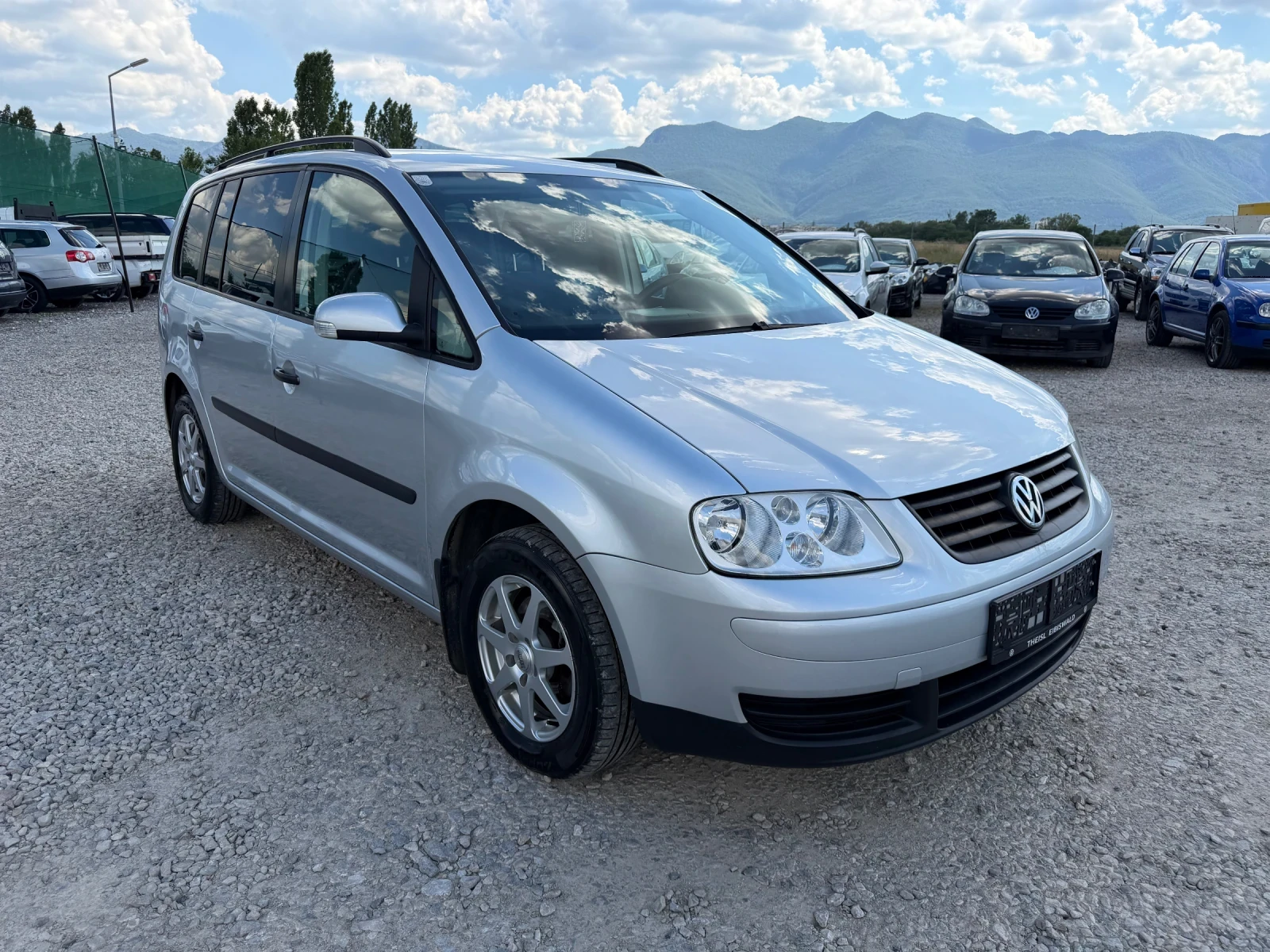 VW Touran 1.9TDI-101-7 МЕСТЕН, снимка 3 - Автомобили и джипове - 54971749