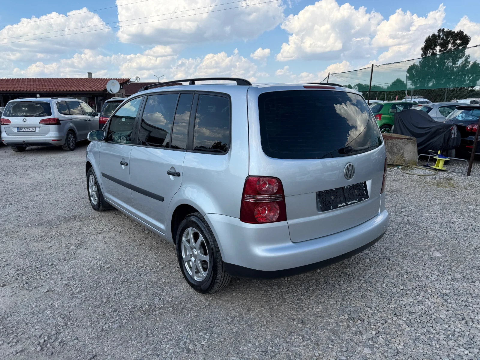 VW Touran 1.9TDI-101-7 МЕСТЕН, снимка 7 - Автомобили и джипове - 54971749