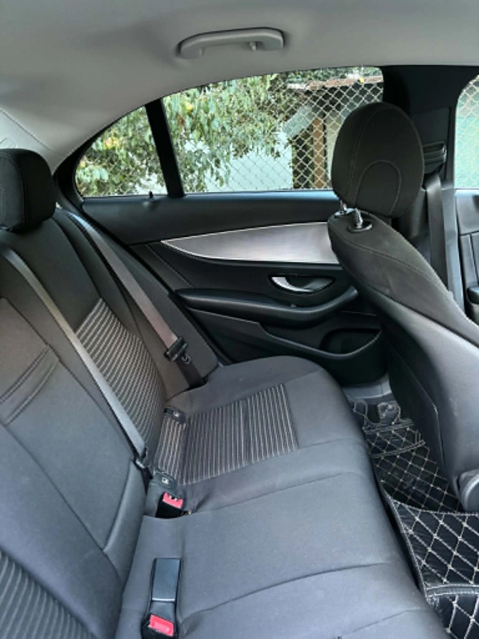 Mercedes-Benz E 220 e220d, W213, снимка 11 - Автомобили и джипове - 55243849