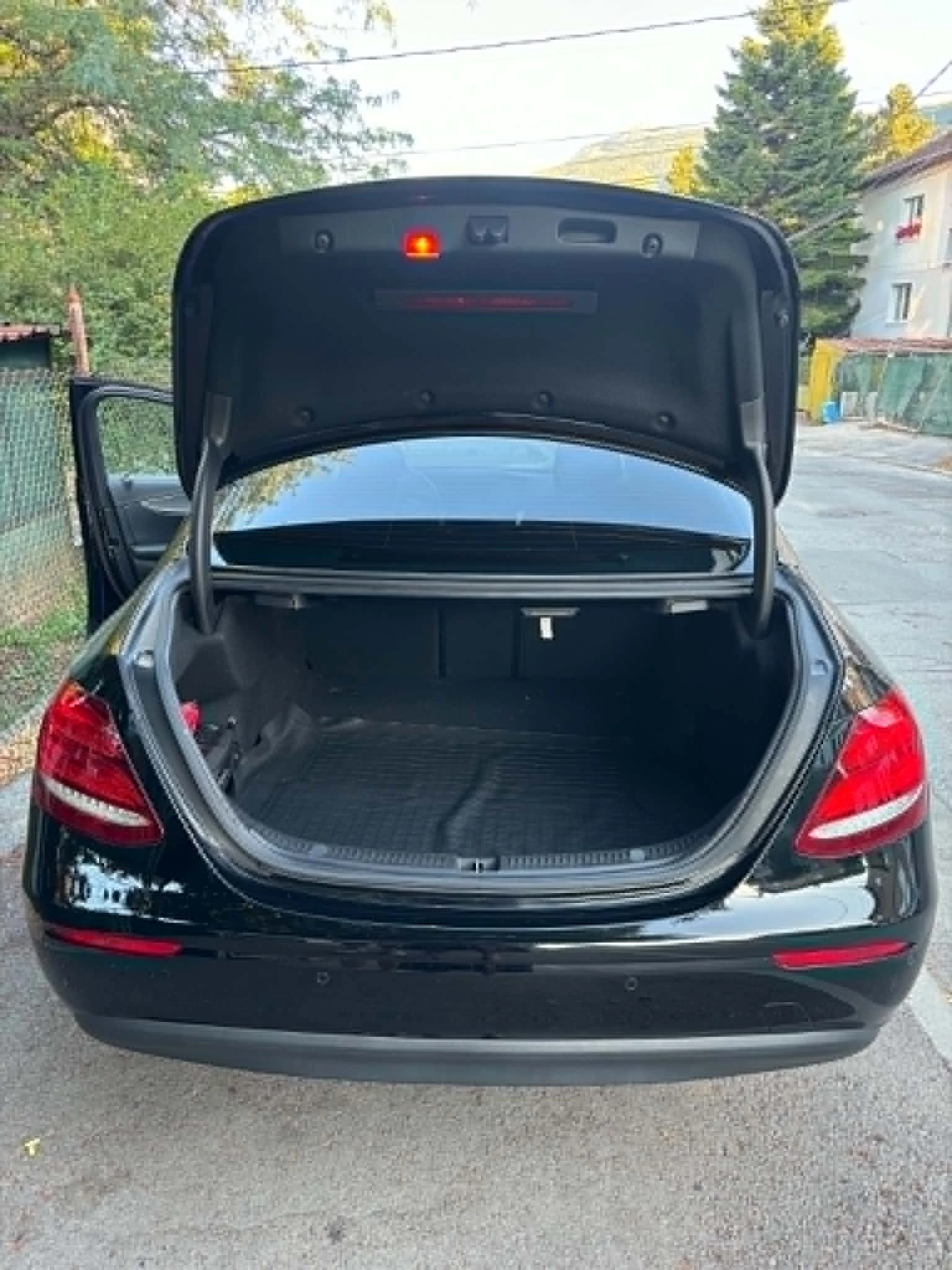 Mercedes-Benz E 220 e220d, W213, снимка 4 - Автомобили и джипове - 55243849