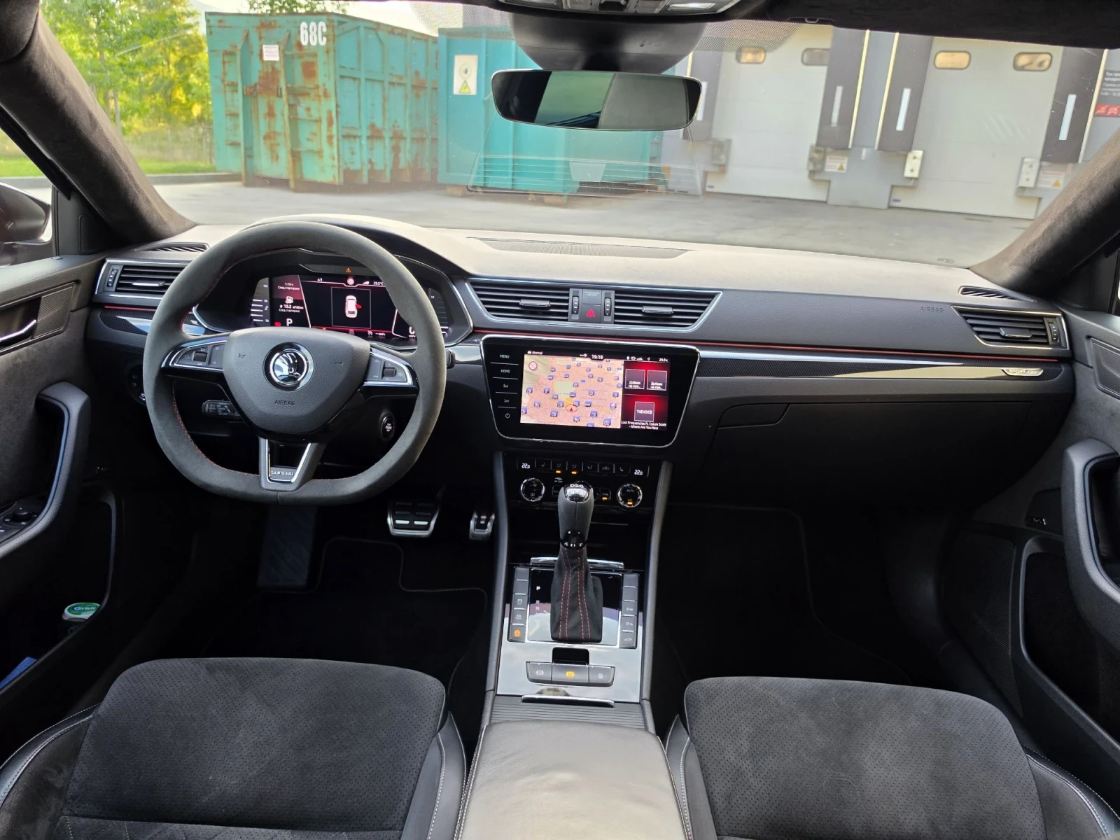 Skoda Superb 2.0TSI, 4x4, DSG, SPORTLINE PLUS, снимка 10 - Автомобили и джипове - 55589538