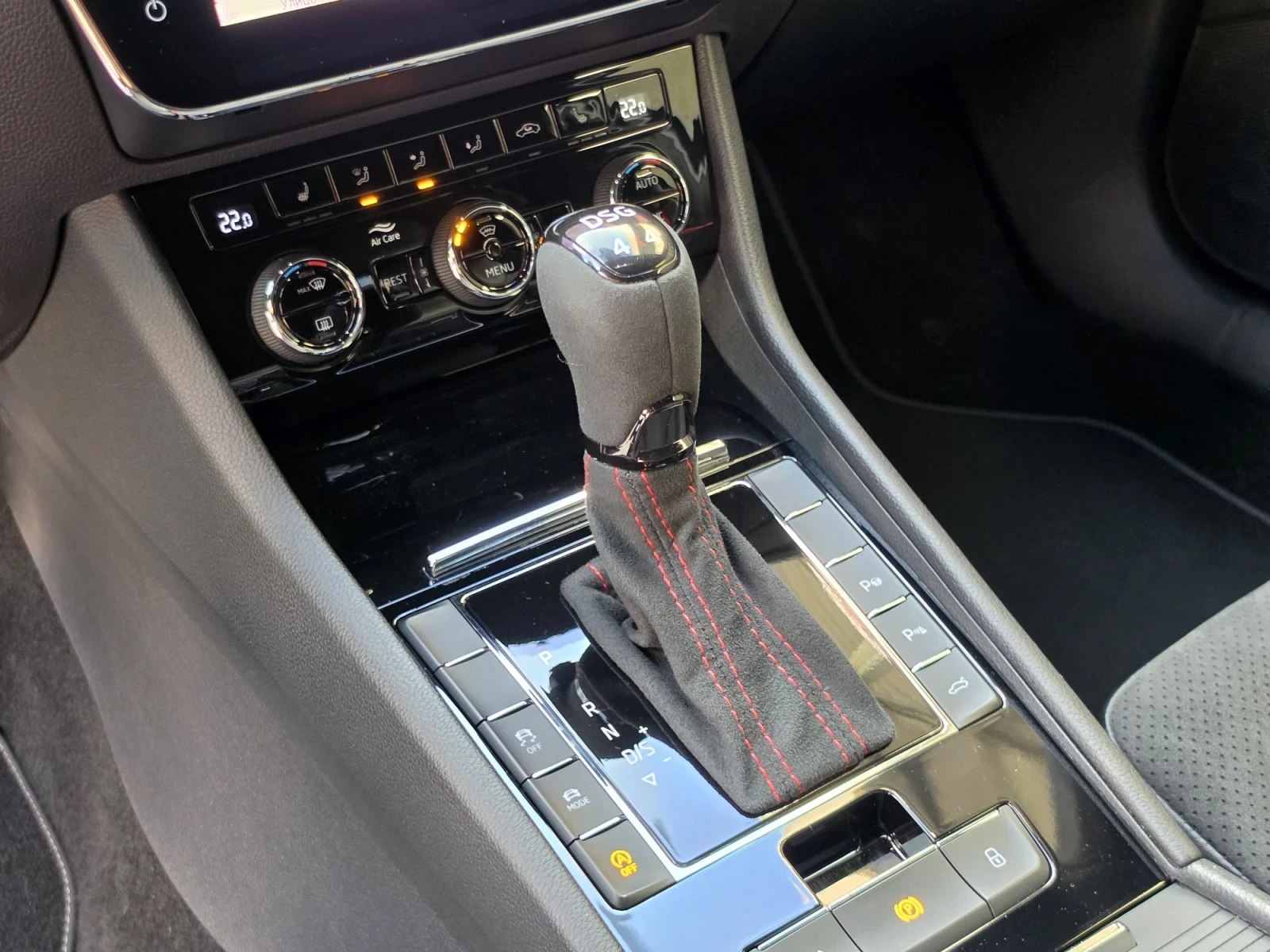 Skoda Superb 2.0TSI, 4x4, DSG, SPORTLINE PLUS, снимка 16 - Автомобили и джипове - 55589538