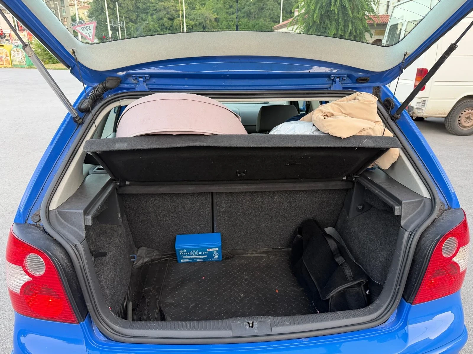 VW Polo 1.4, снимка 15 - Автомобили и джипове - 55631103