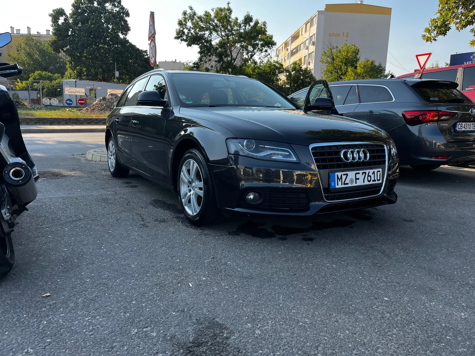 Audi A4 B8, снимка 8 - Автомобили и джипове - 55799403