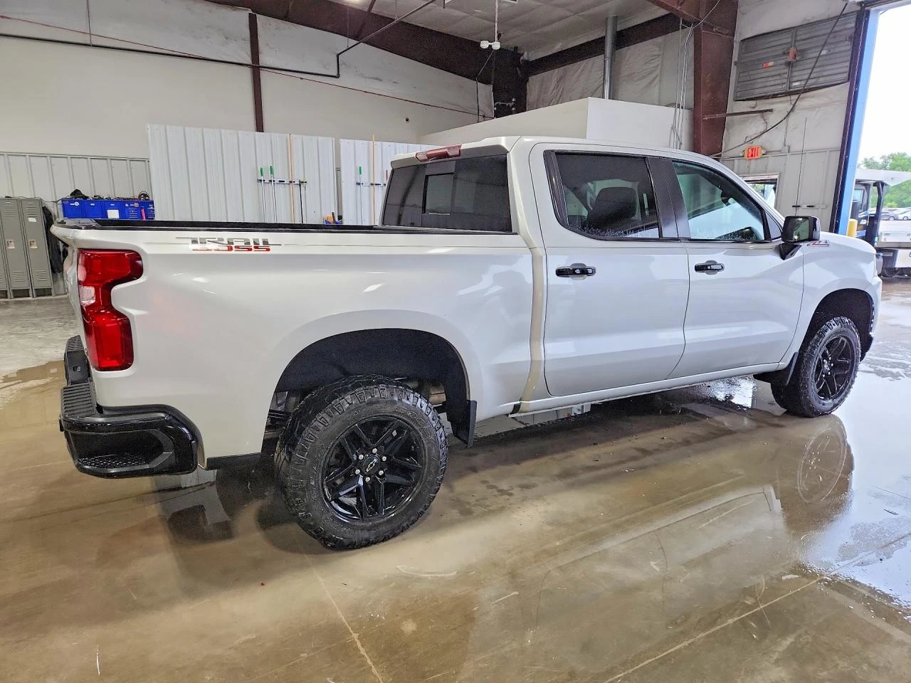 Chevrolet Silverado 5.3l K1500 Lt Trail Boss, снимка 3 - Автомобили и джипове - 55892127