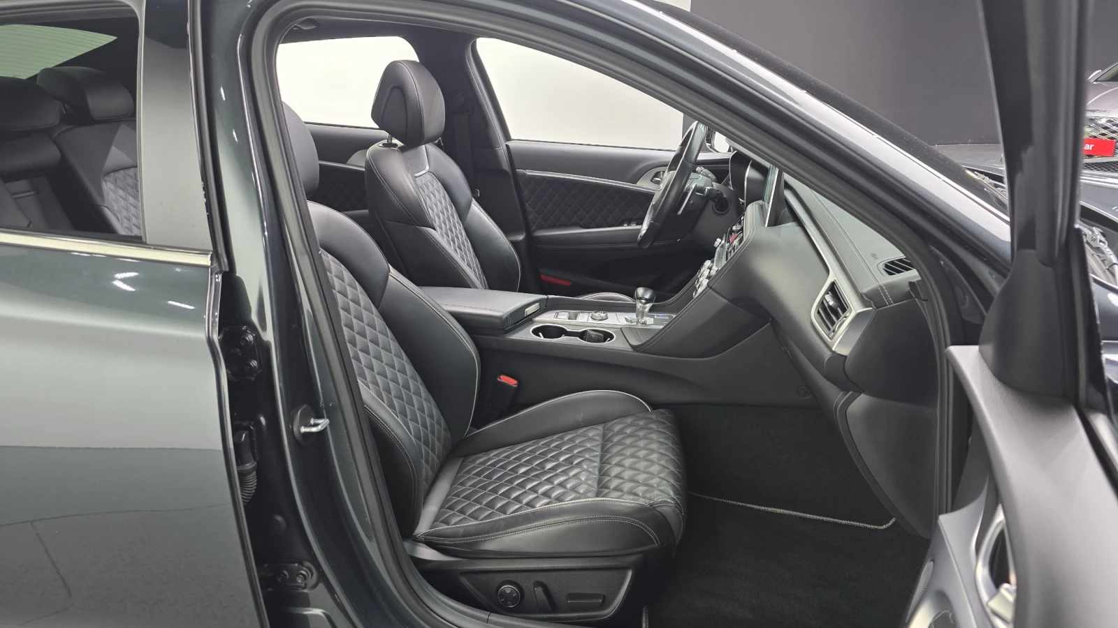 Genesis G70 3.3T Sport 2WD SUPREME autoprime.bg, снимка 12 - Автомобили и джипове - 55902206