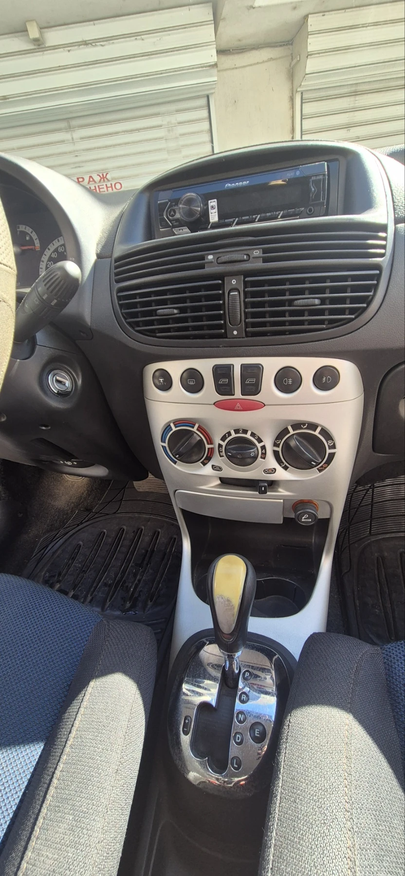 Fiat Punto Sporting, снимка 10 - Автомобили и джипове - 55981093