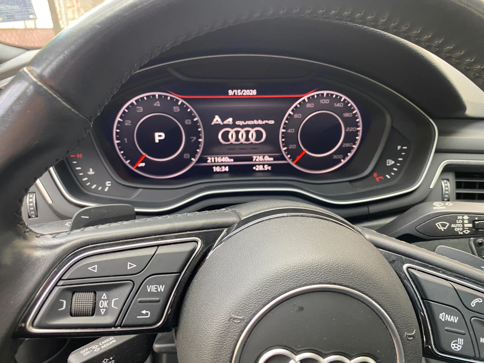 Audi A4 2018 Audi A4 2.0T S-Line пакет, снимка 15 - Автомобили и джипове - 56103856