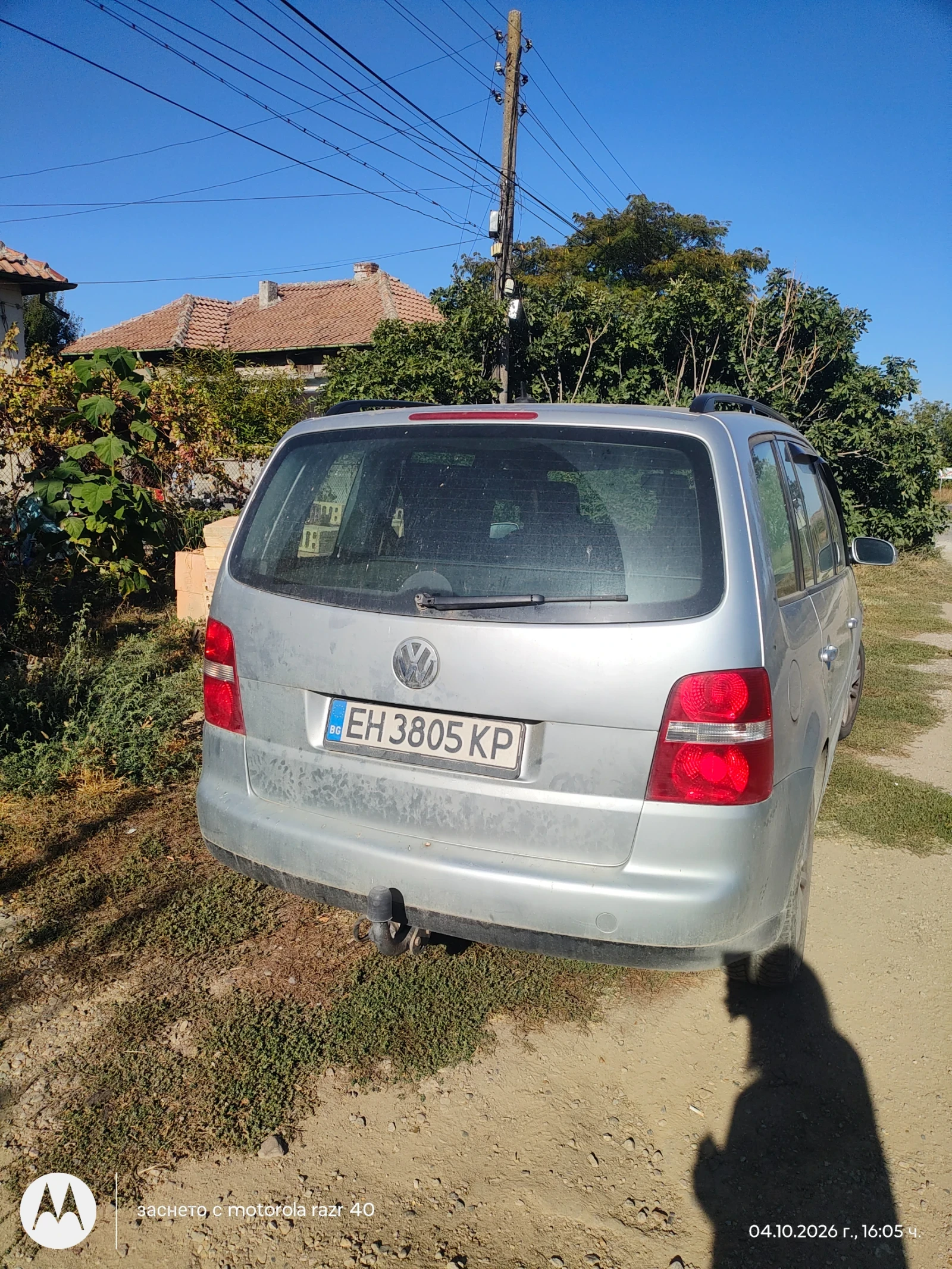 VW Touran 1.9, снимка 4 - Автомобили и джипове - 56347391