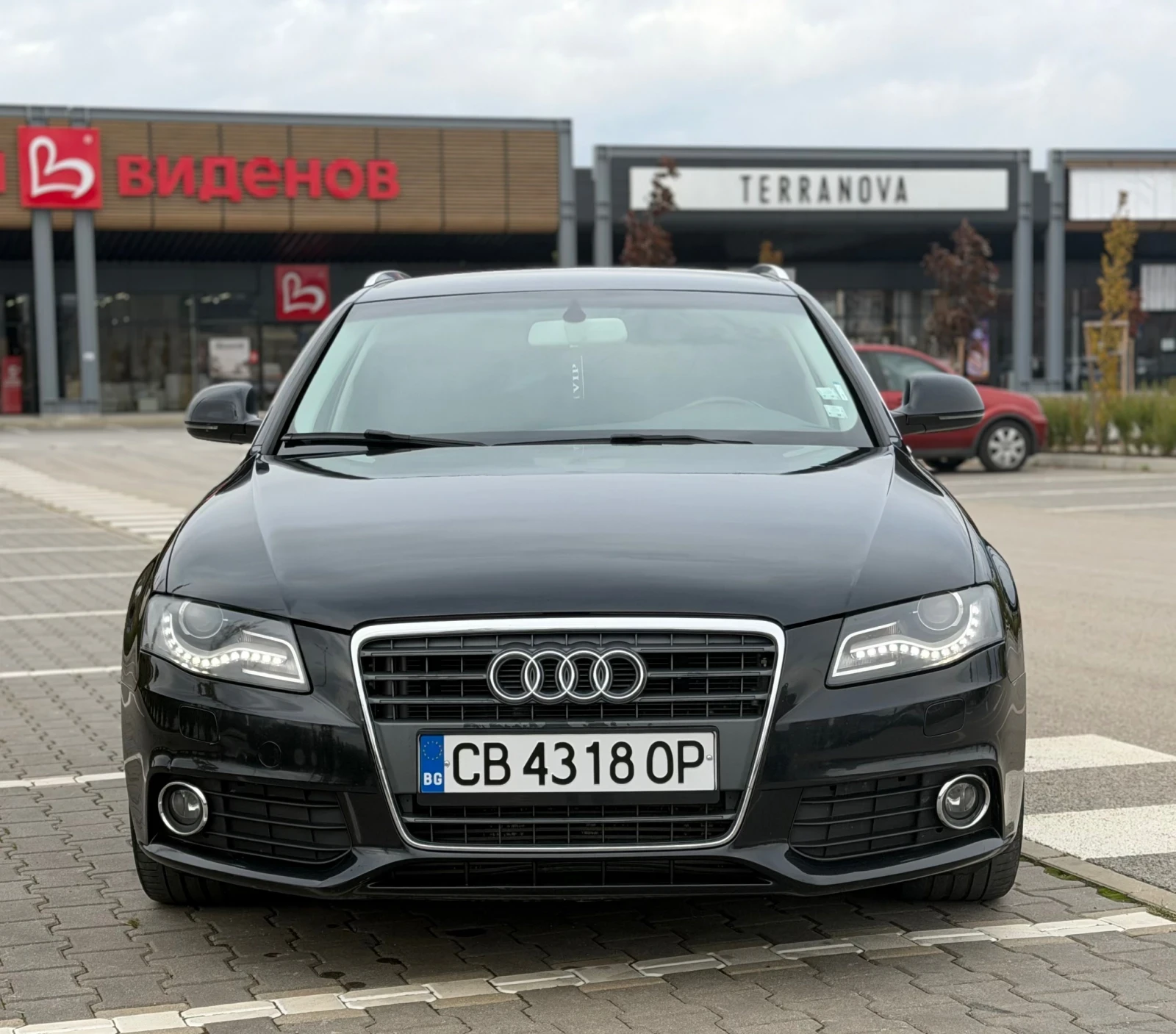 Audi A4 2.0 TDI 6 speed //TOP//, снимка 8 - Автомобили и джипове - 56520643