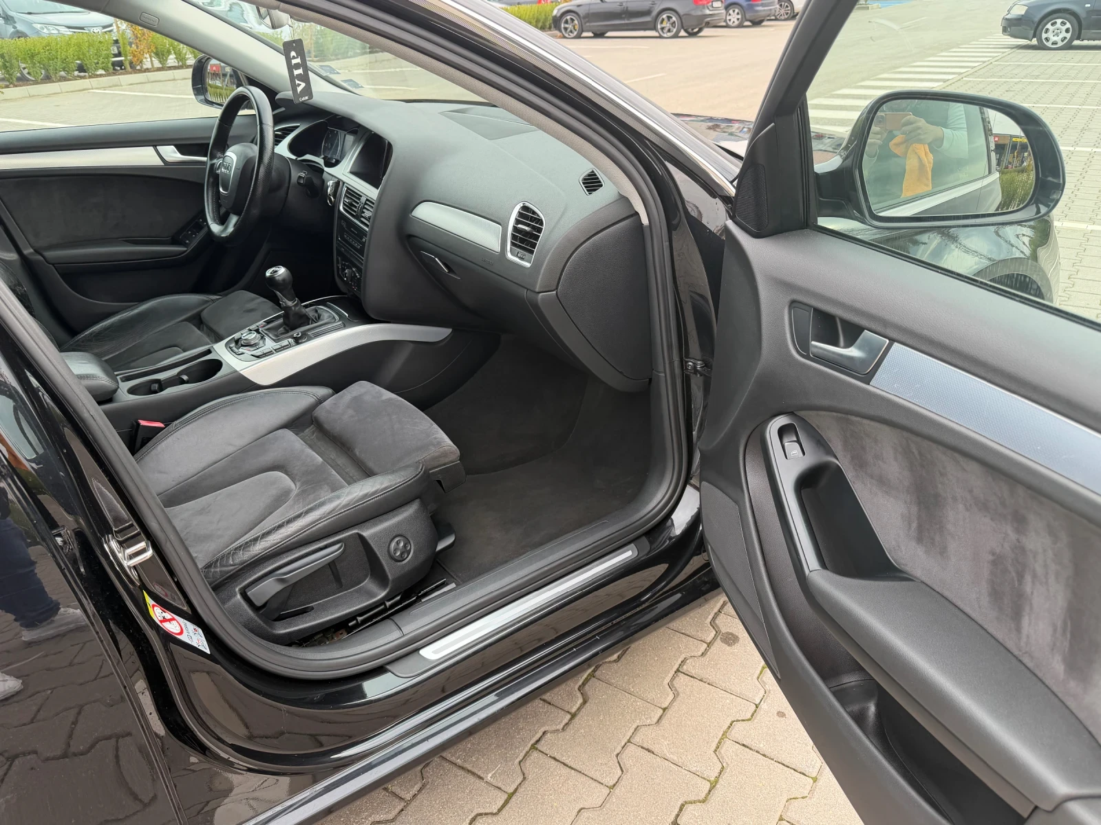 Audi A4 2.0 TDI 6 speed //TOP//, снимка 16 - Автомобили и джипове - 56520643
