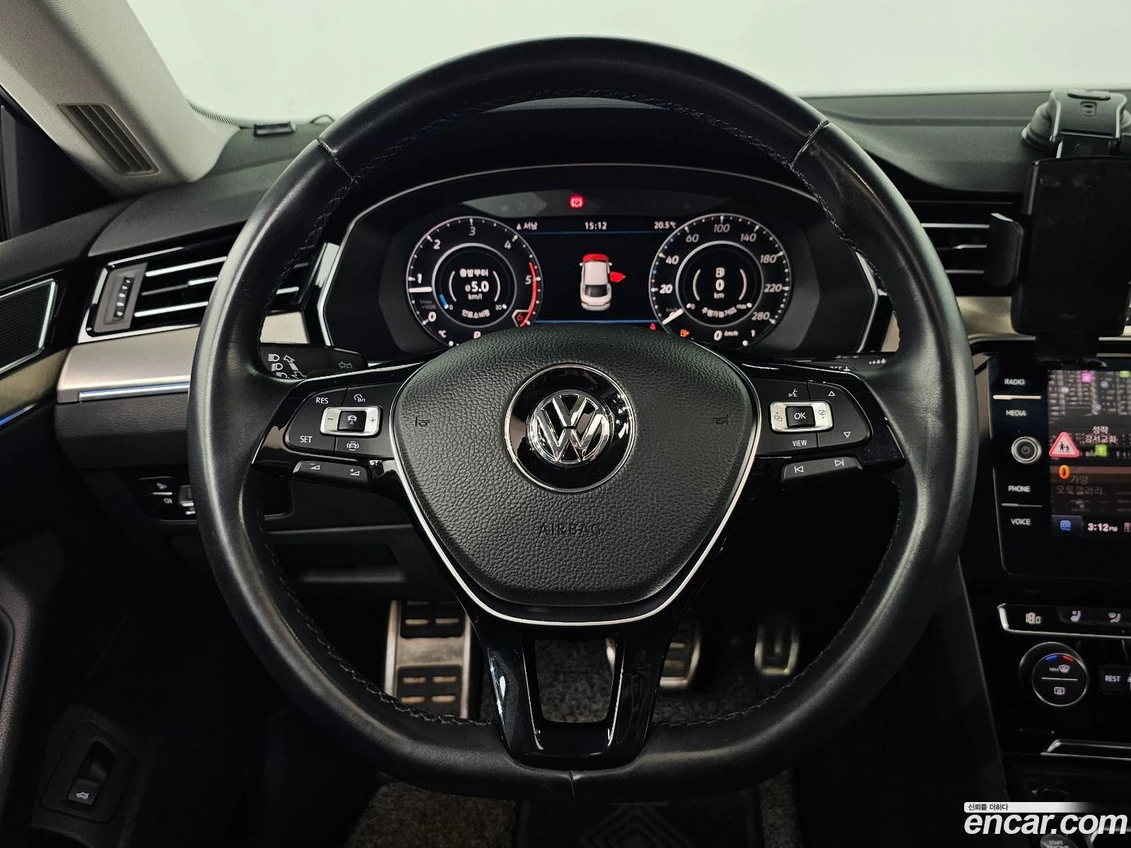 VW Arteon 2.0 TDI Premium, снимка 13 - Автомобили и джипове - 56570589