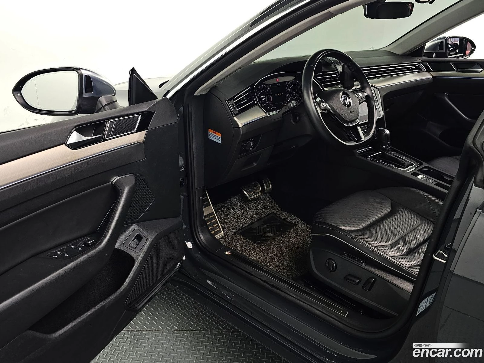 VW Arteon 2.0 TDI Premium, снимка 10 - Автомобили и джипове - 56570589