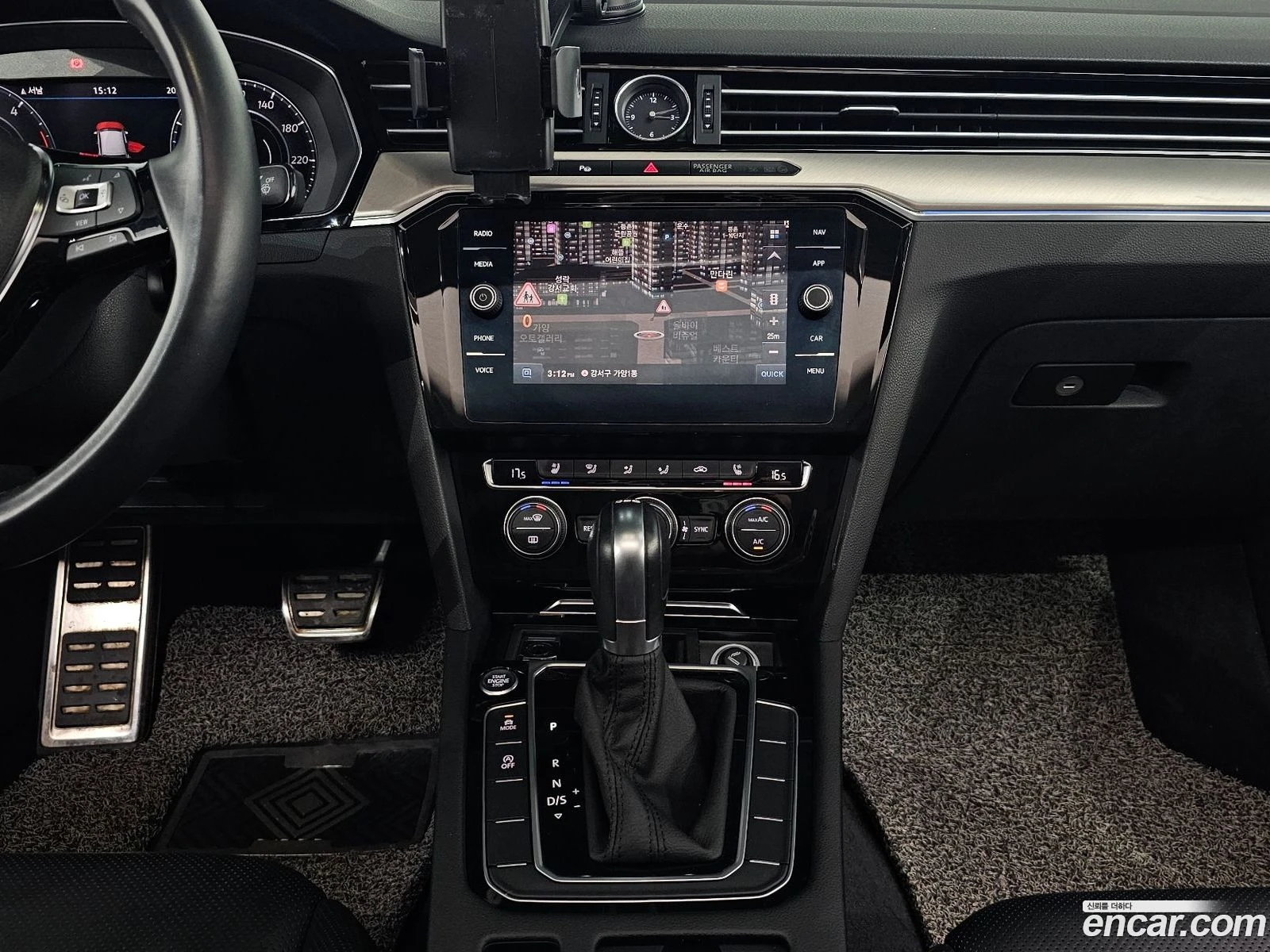 VW Arteon 2.0 TDI Premium, снимка 14 - Автомобили и джипове - 56570589