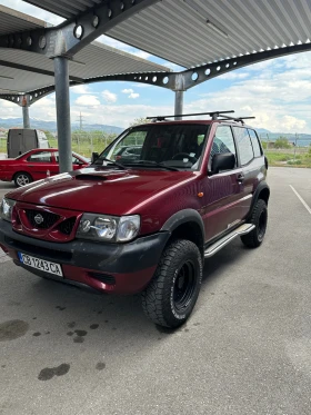 Nissan Terrano 2.4, снимка 2