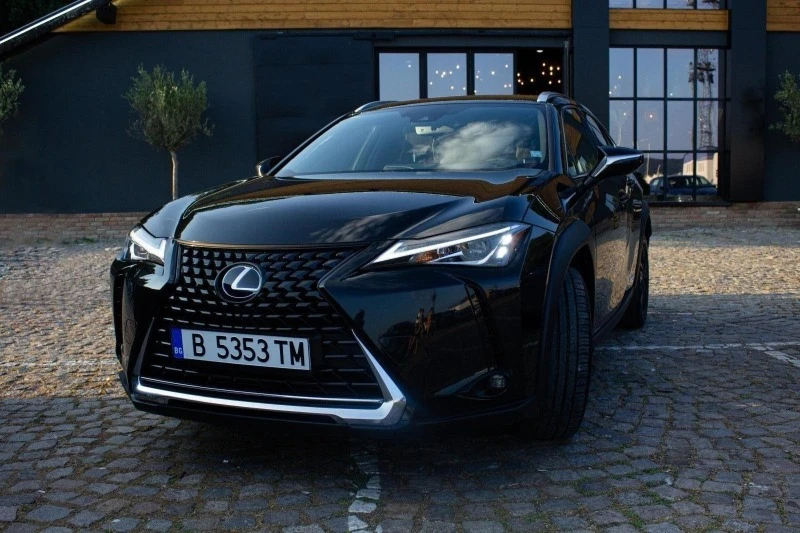 Lexus UX 250h, снимка 1 - Автомобили и джипове - 47434836