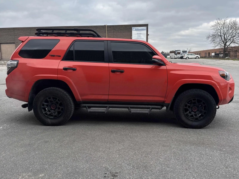 Toyota 4runner CARFAX* АВТОФИНАНСИРАНЕ БЕЗ ПЪРВОНАЧАЛНА ВНОСКА, снимка 4 - Автомобили и джипове - 52690010