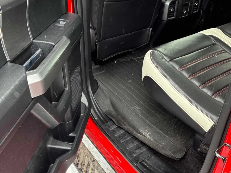 Ford F150 * 4WD SuperCrew * CARFAX * БЕЗ ПЪРВОНАЧАЛНА ВНОСКА, снимка 13 - Автомобили и джипове - 52941016