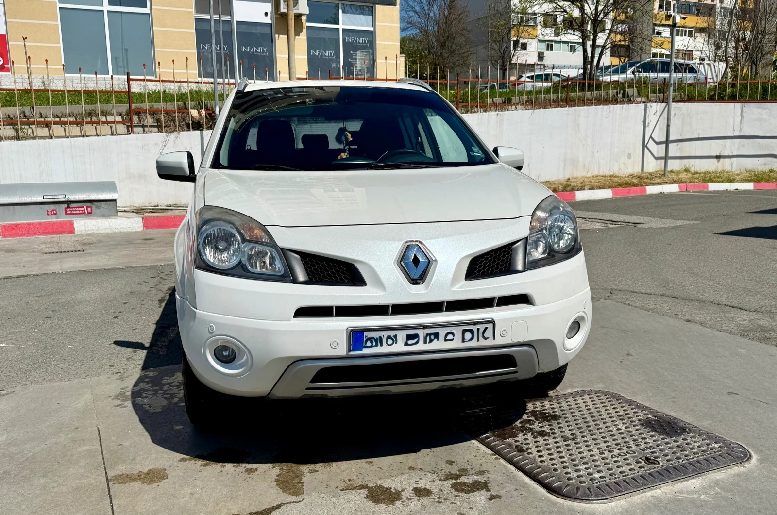 Renault Koleos 2.5i - изображение 2