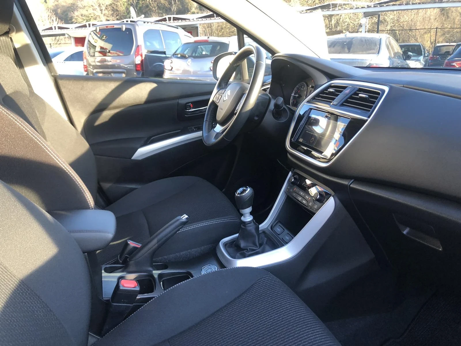 Suzuki SX4 S-Cross 1.4, снимка 5 - Автомобили и джипове - 53828860