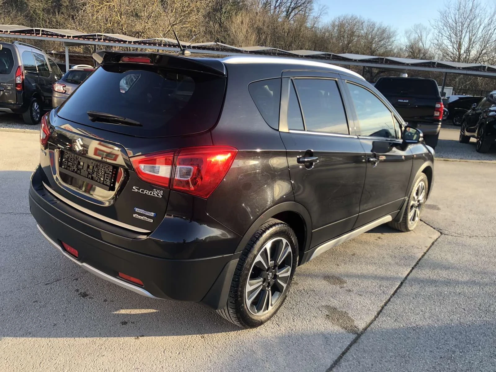 Suzuki SX4 S-Cross 1.4, снимка 12 - Автомобили и джипове - 53828860