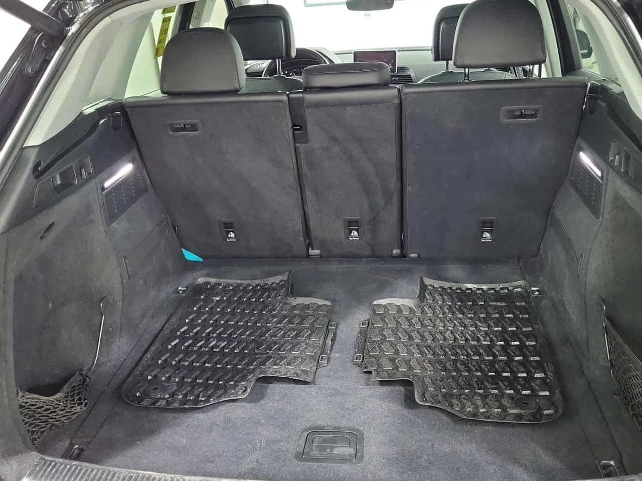 Audi Q5 * PREMIUM PLUS * CARFAX * ПАНОРАМА * 2 КЛЮЧА * , снимка 15 - Автомобили и джипове - 53991178