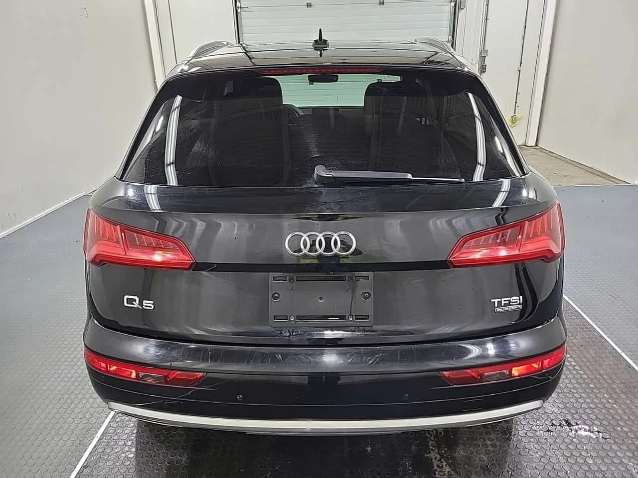Audi Q5 * PREMIUM PLUS * CARFAX * ПАНОРАМА * 2 КЛЮЧА * , снимка 6 - Автомобили и джипове - 53991178