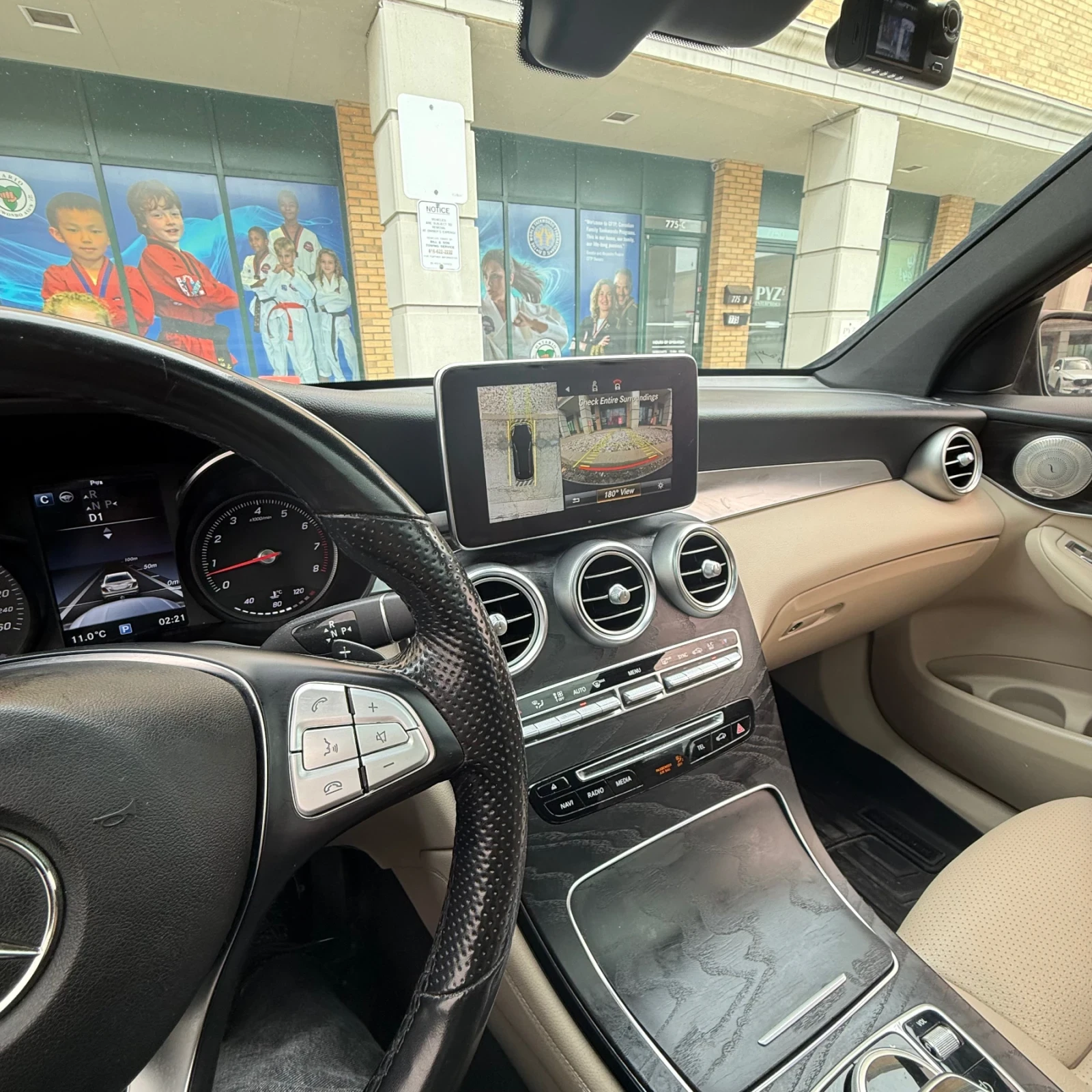 Mercedes-Benz GLC 300 AMG Premium-Technology пакет, Black Line , снимка 11 - Автомобили и джипове - 55175431