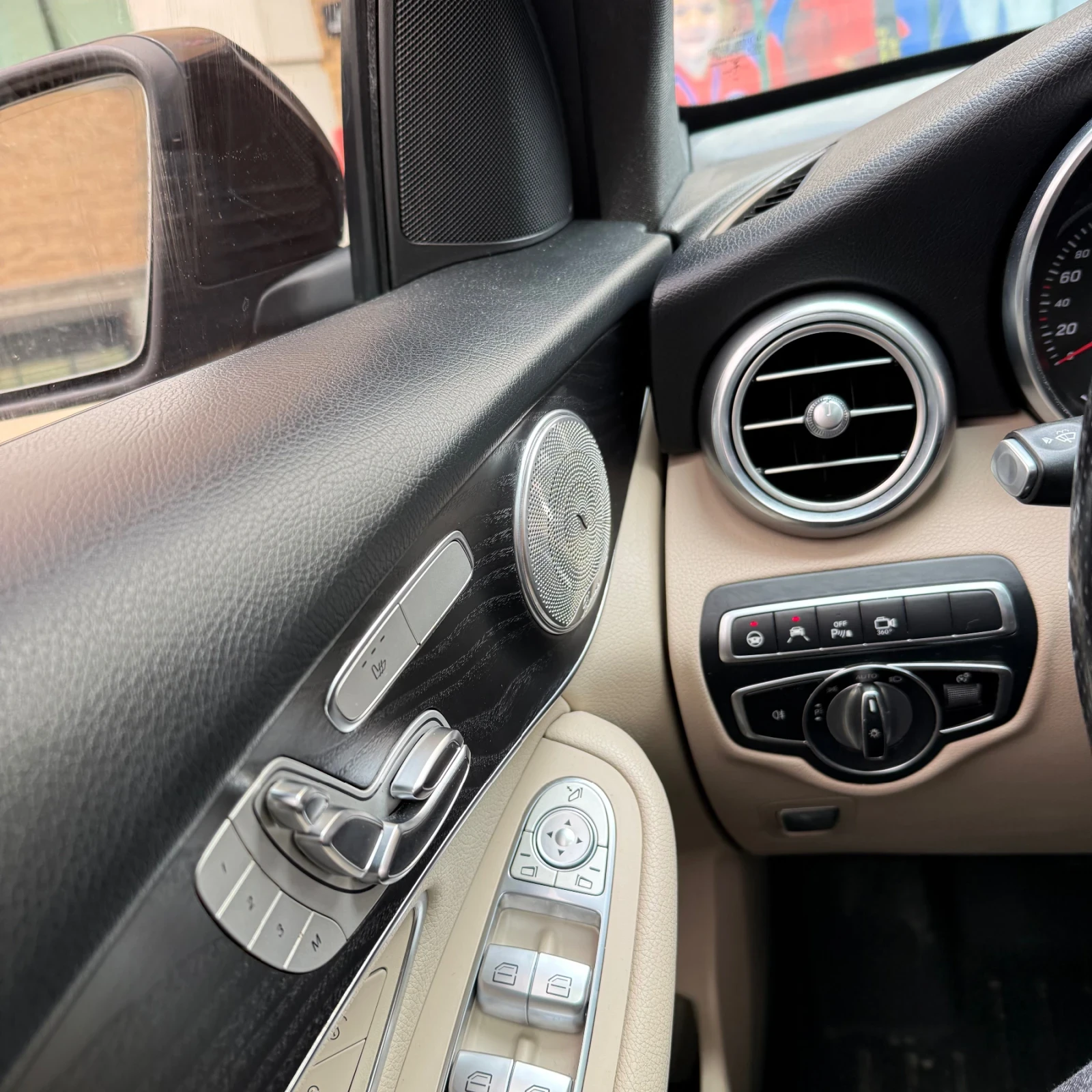 Mercedes-Benz GLC 300 AMG Premium-Technology пакет, Black Line , снимка 4 - Автомобили и джипове - 55175431