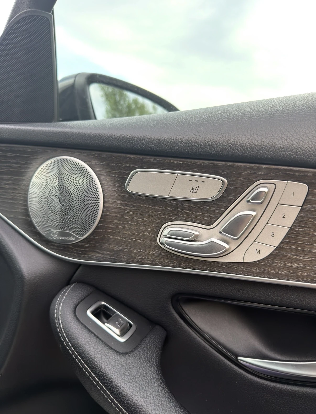 Mercedes-Benz GLC 300 4MATIC COUPE, снимка 10 - Автомобили и джипове - 55504394