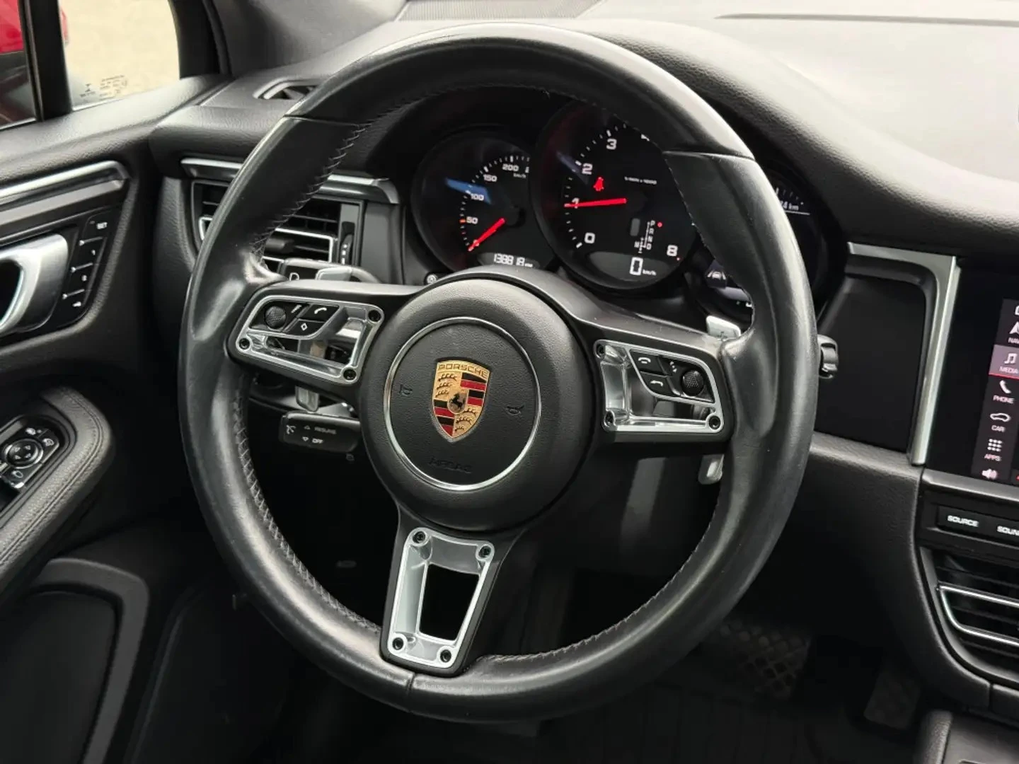 Porsche Macan BOSE* Sport Chrono Package, снимка 14 - Автомобили и джипове - 56232858