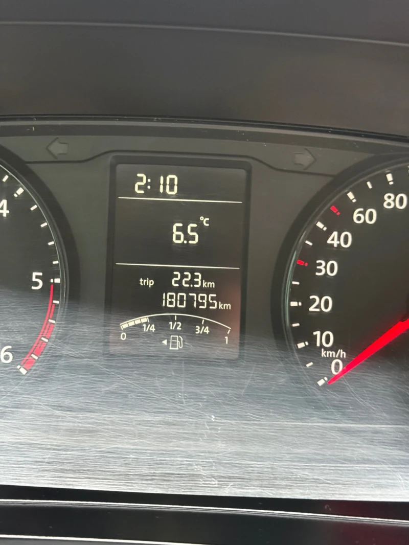 VW Transporter 2.0 , Климатик , 6 места, снимка 11 - Бусове и автобуси - 53212470