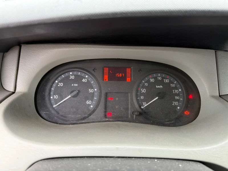 Renault Trafic 115 DCI, снимка 10 - Бусове и автобуси - 53271892