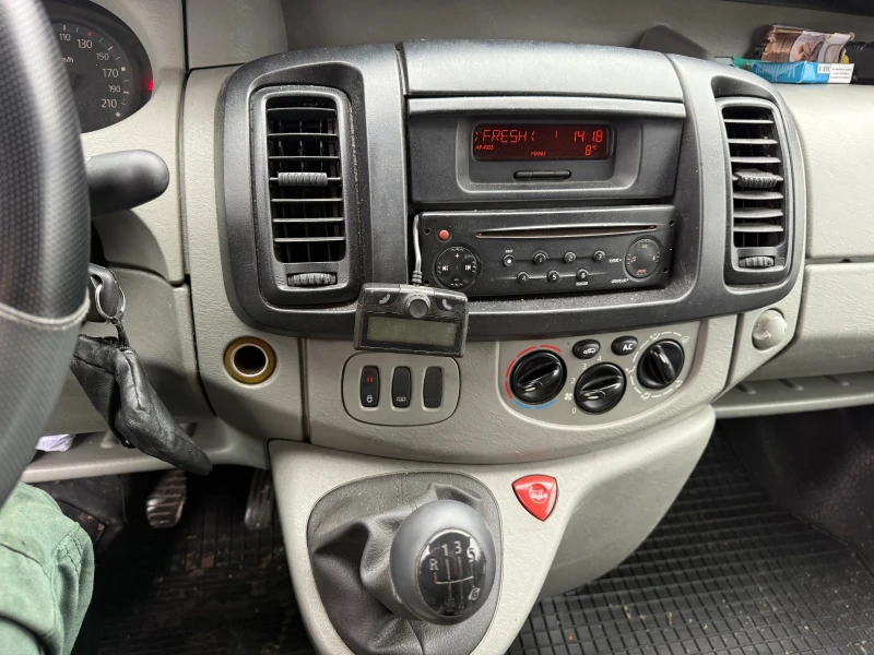 Renault Trafic 115 DCI, снимка 11 - Бусове и автобуси - 53271892