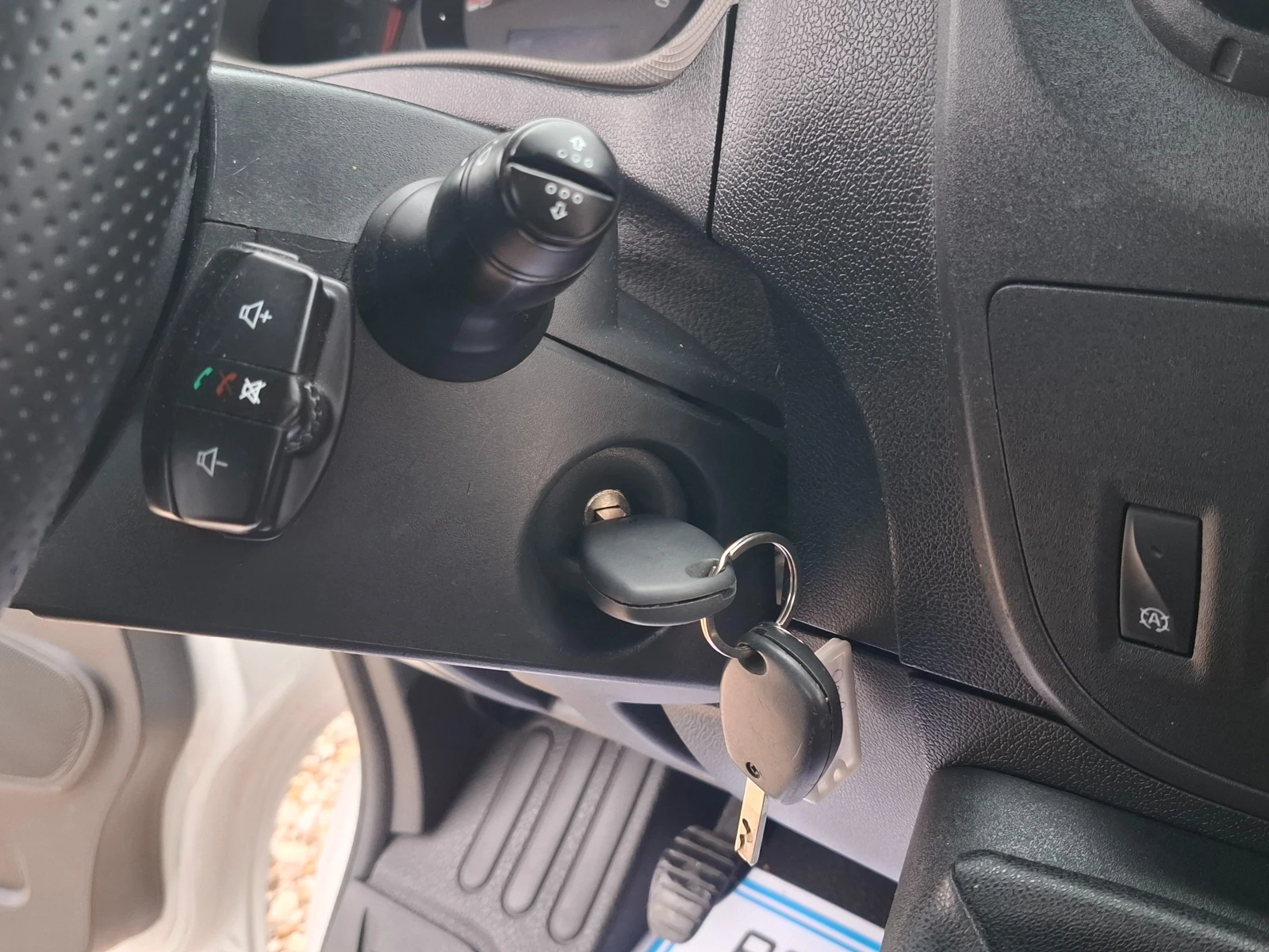 Opel Movano Euro6B/2.3CDTI/Клима - изображение 8