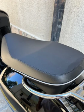 Vespa GTS Super GTS 300 с Vespa куфар, снимка 10