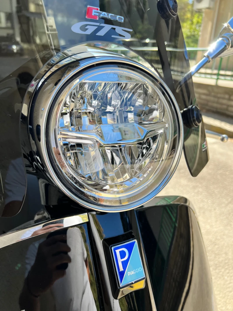 Vespa GTS Super GTS 300 с Vespa куфар, снимка 6 - Мотоциклети и мототехника - 52588681