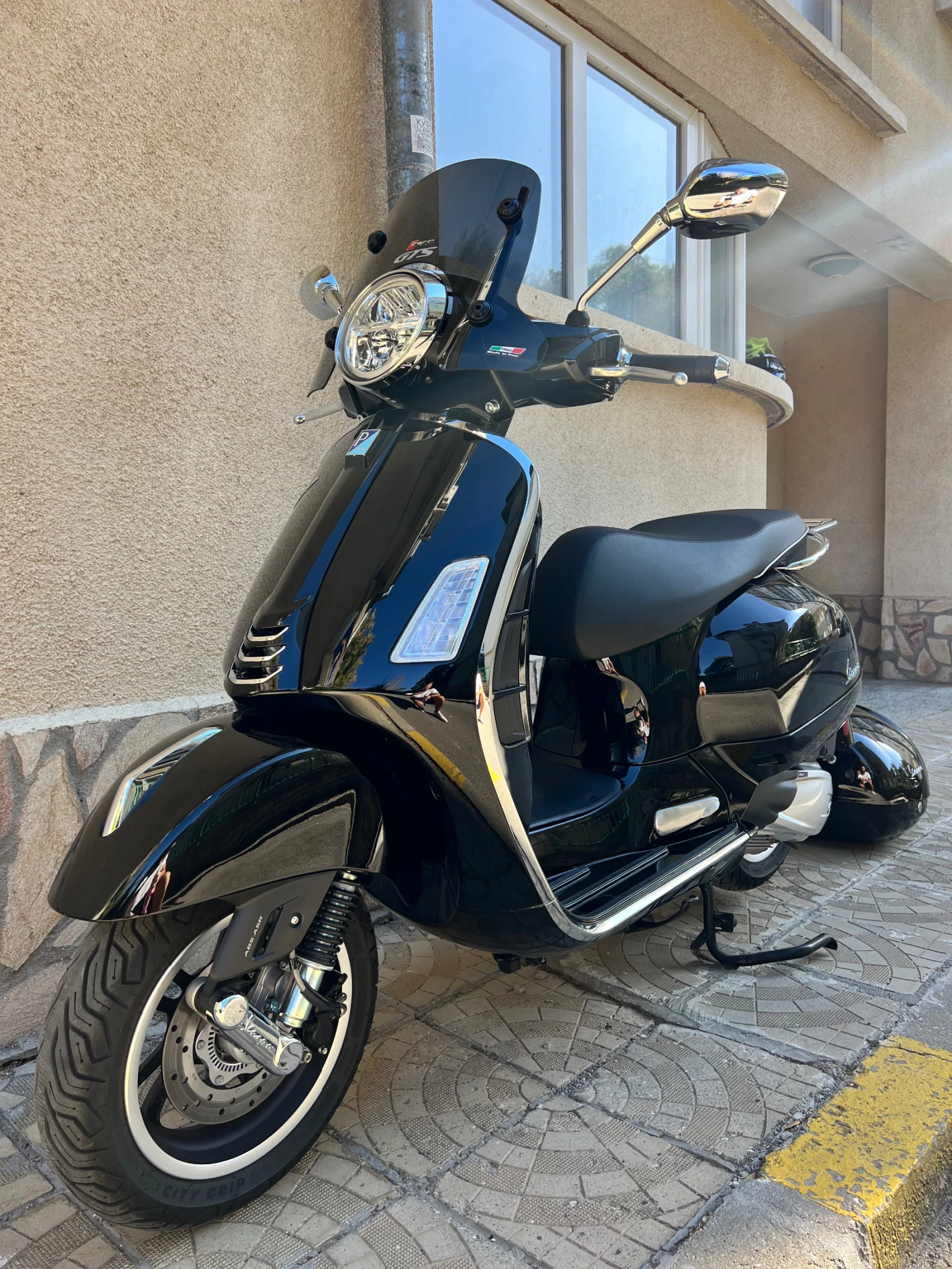 Vespa GTS Super GTS 300  Vespa  | Mobile.bg   1