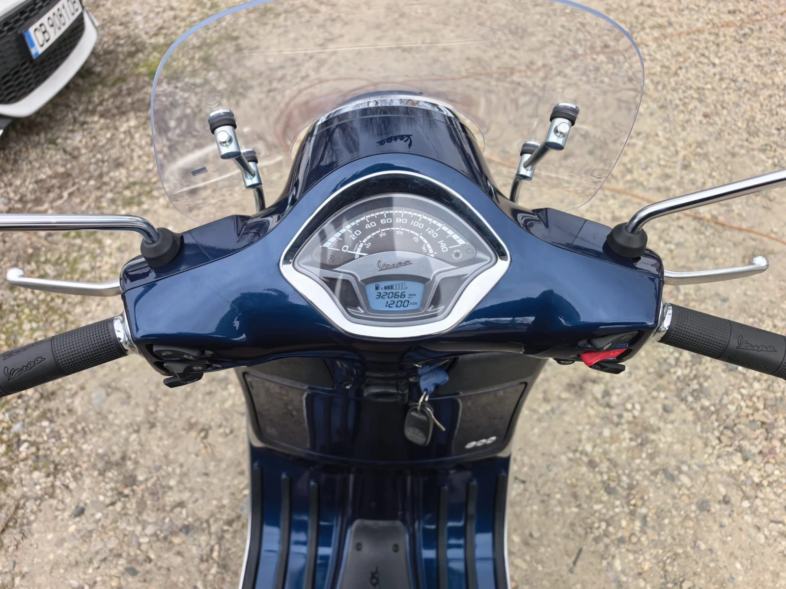 Vespa GTS 300, 2021г., снимка 4 - Мотоциклети и мототехника - 53955603