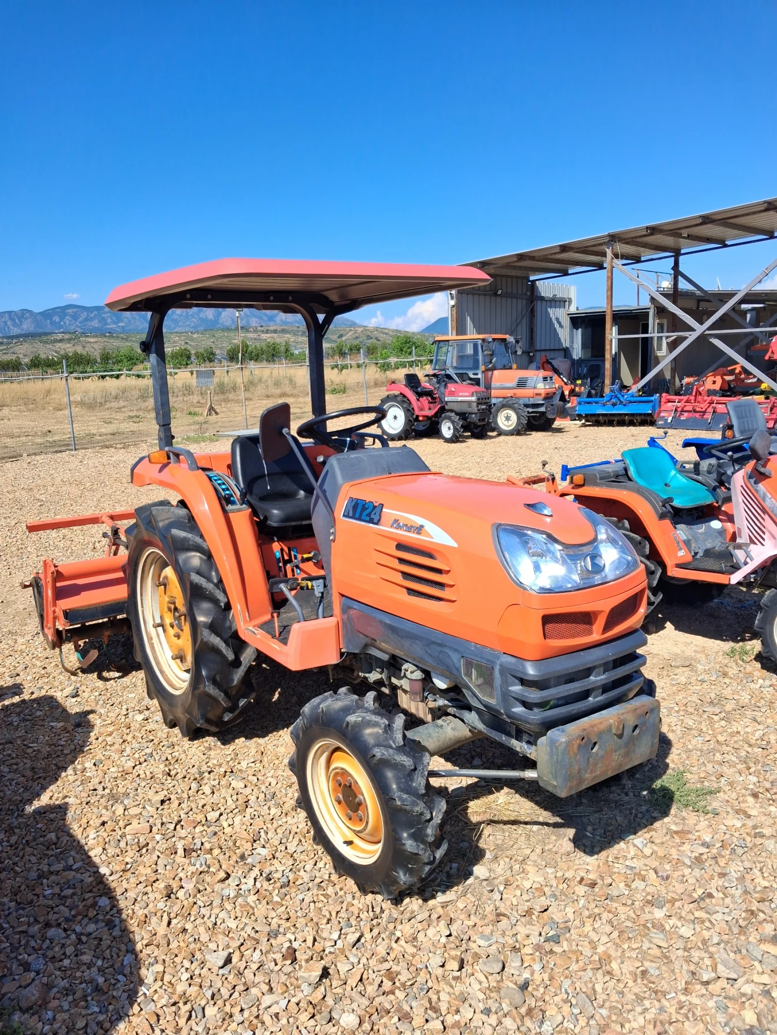 Трактор Kubota Скайтрак 