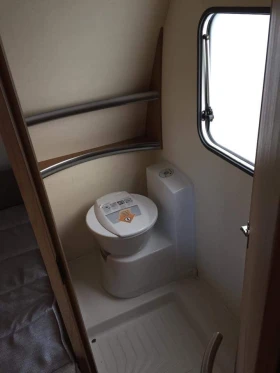 Каравана Knaus SPORT 450 FU, снимка 10