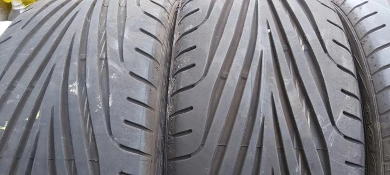 Гуми Летни 205/40R17, снимка 4 - Гуми и джанти - 30574891