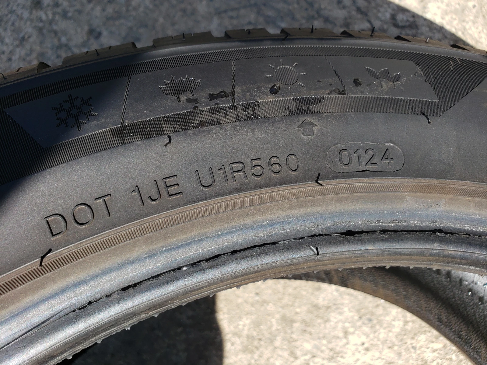 Гуми Всесезонни 255/45R20, снимка 6 - Гуми и джанти - 54333637