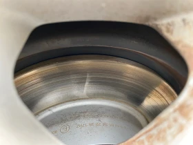 VW Golf АВТОМАТИК, СЕРВИЗНА ИСТОРИЯ, ОБСЛУЖЕН, НОВИ ГУМИ, снимка 15