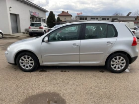 VW Golf АВТОМАТИК, СЕРВИЗНА ИСТОРИЯ, ОБСЛУЖЕН, НОВИ ГУМИ, снимка 3
